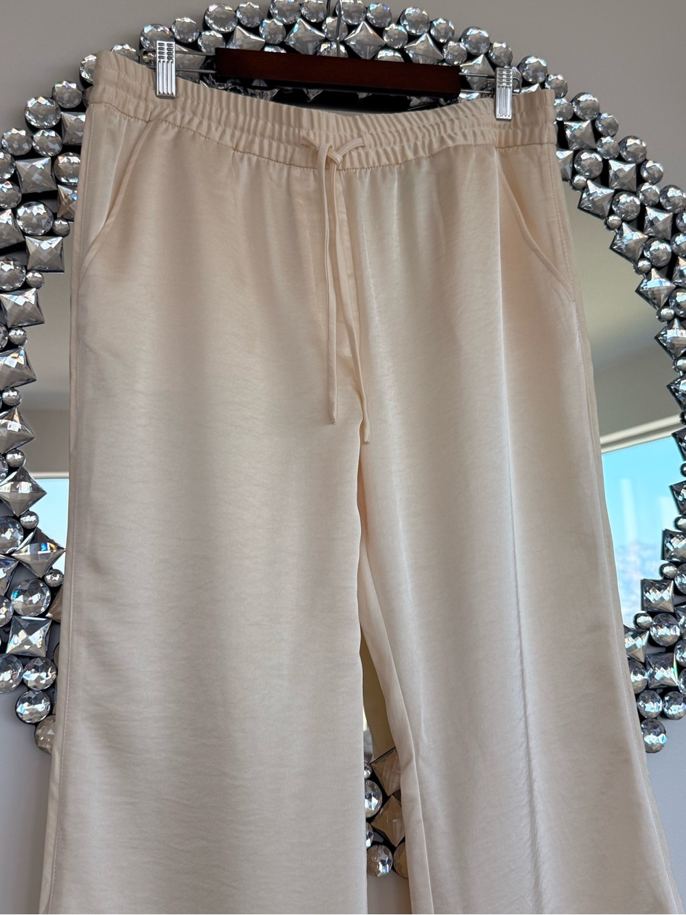 Cream Wide-Leg Drawstring Pants - Picture 2 of 7